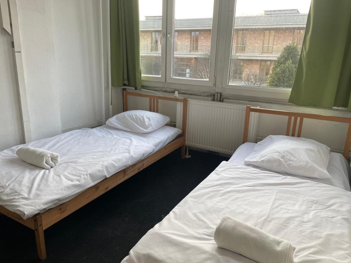 The College Group Hostel Budapest Exterior photo