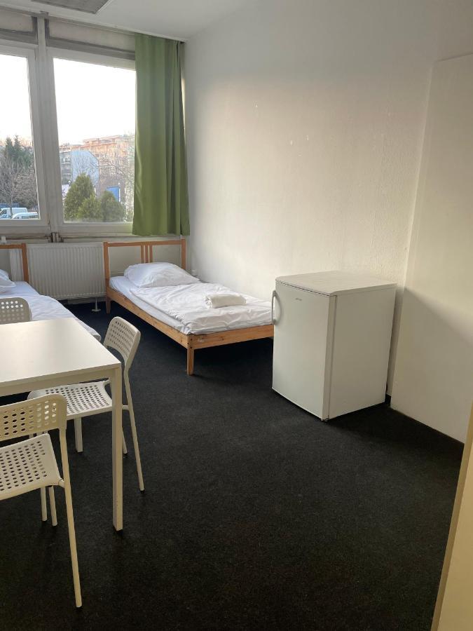 The College Group Hostel Budapest Exterior photo